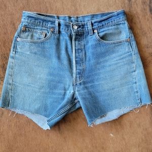 Levi's Cut-offs
